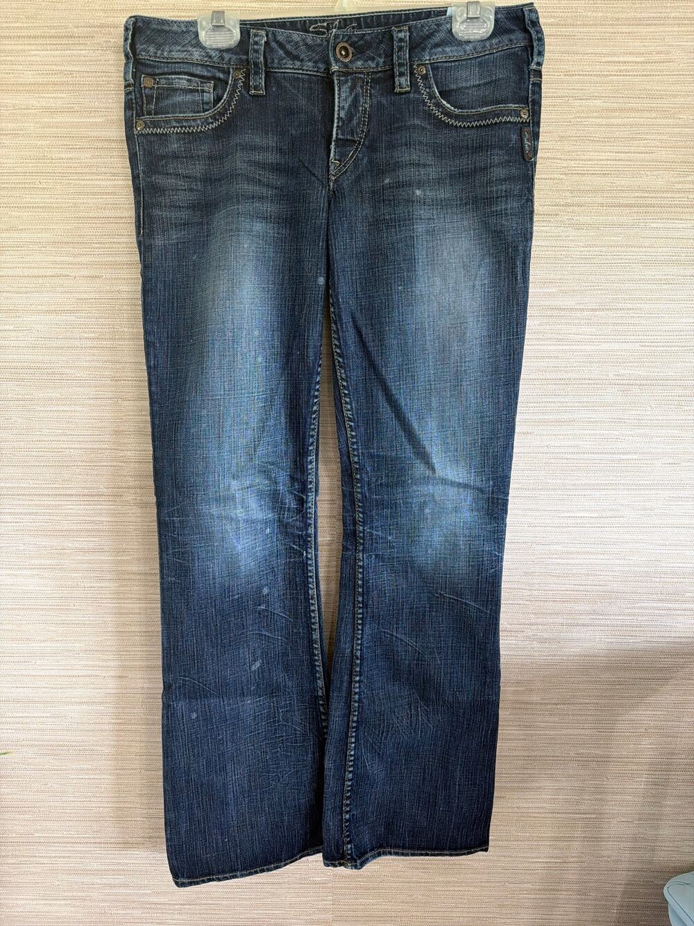 Silver Jeans Women's Pioneer size 32/33 Low Rise
